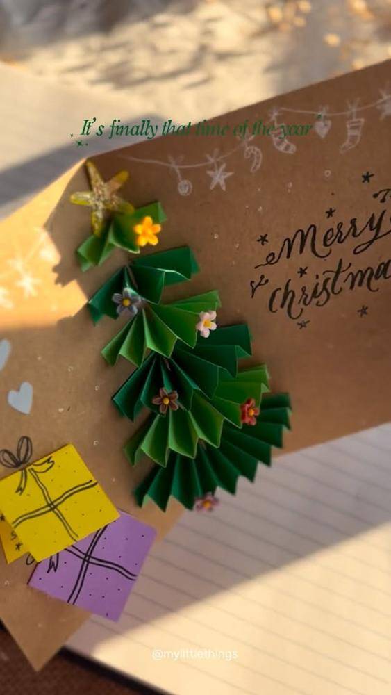3D Accordion Fold Christmas Tree Card