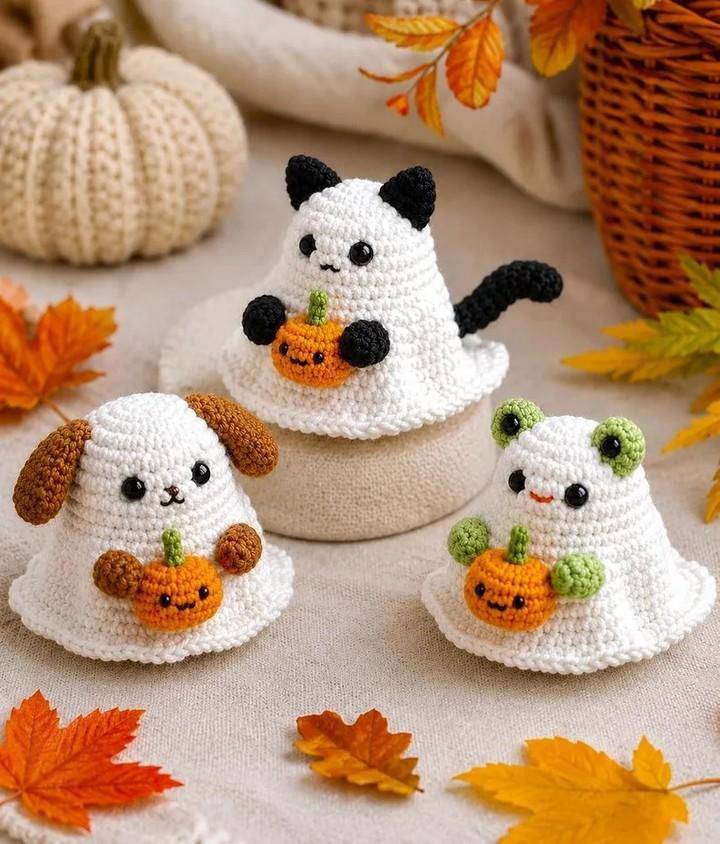 Adorable Crochet Ghost Critters with Pumpkins