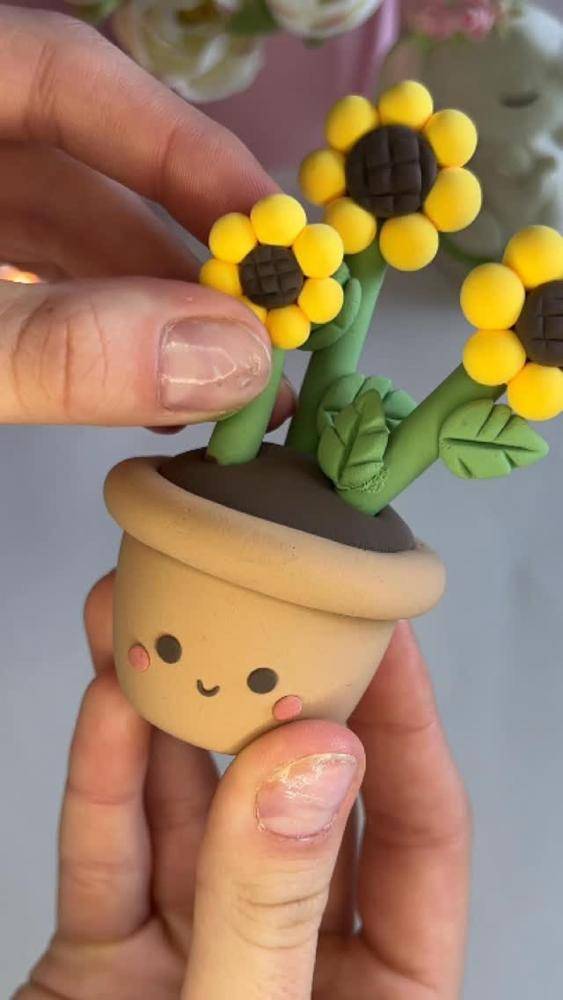 Adorable Potted Sunflower Sculptures