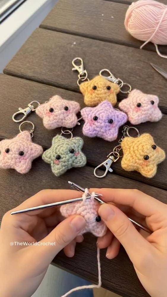Amigurumi Crochet Star Keychain Project