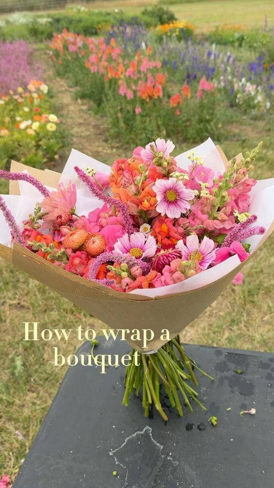 Beautiful Bouquet Wrapping Technique