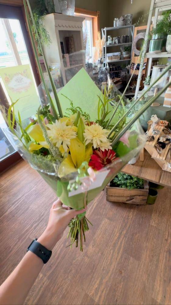 Bright Mixed Flower Bouquet Arrangement