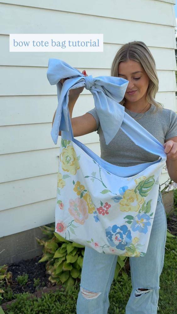 Charming Bow Tote Bag Tutorial