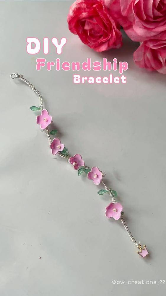 Delicate Floral Chain Friendship Bracelet
