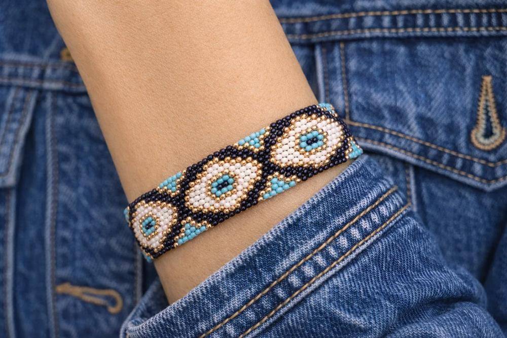Geometric Evil Eye Seed Bead Bracelet