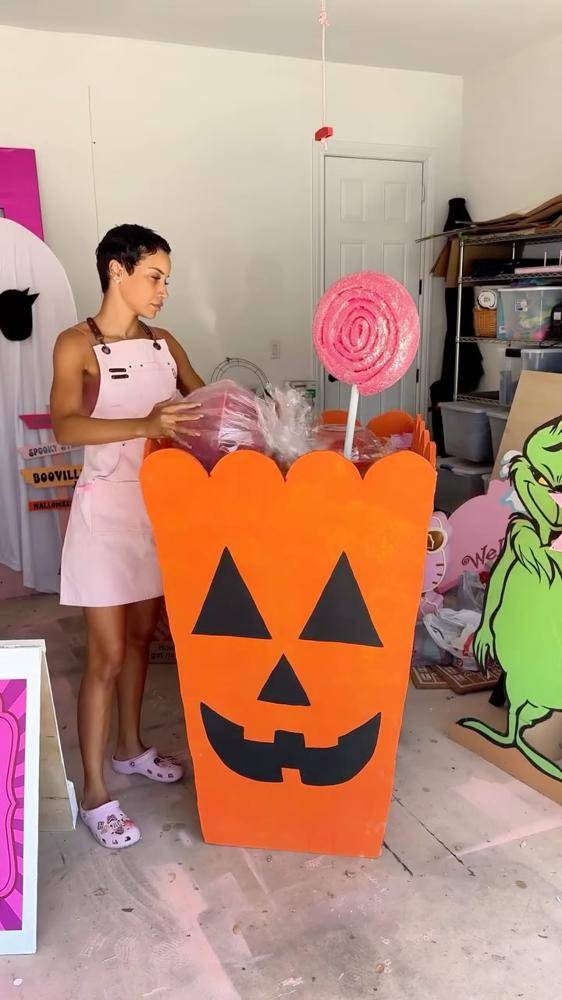 Giant Swirl Lollipop Decoration Project