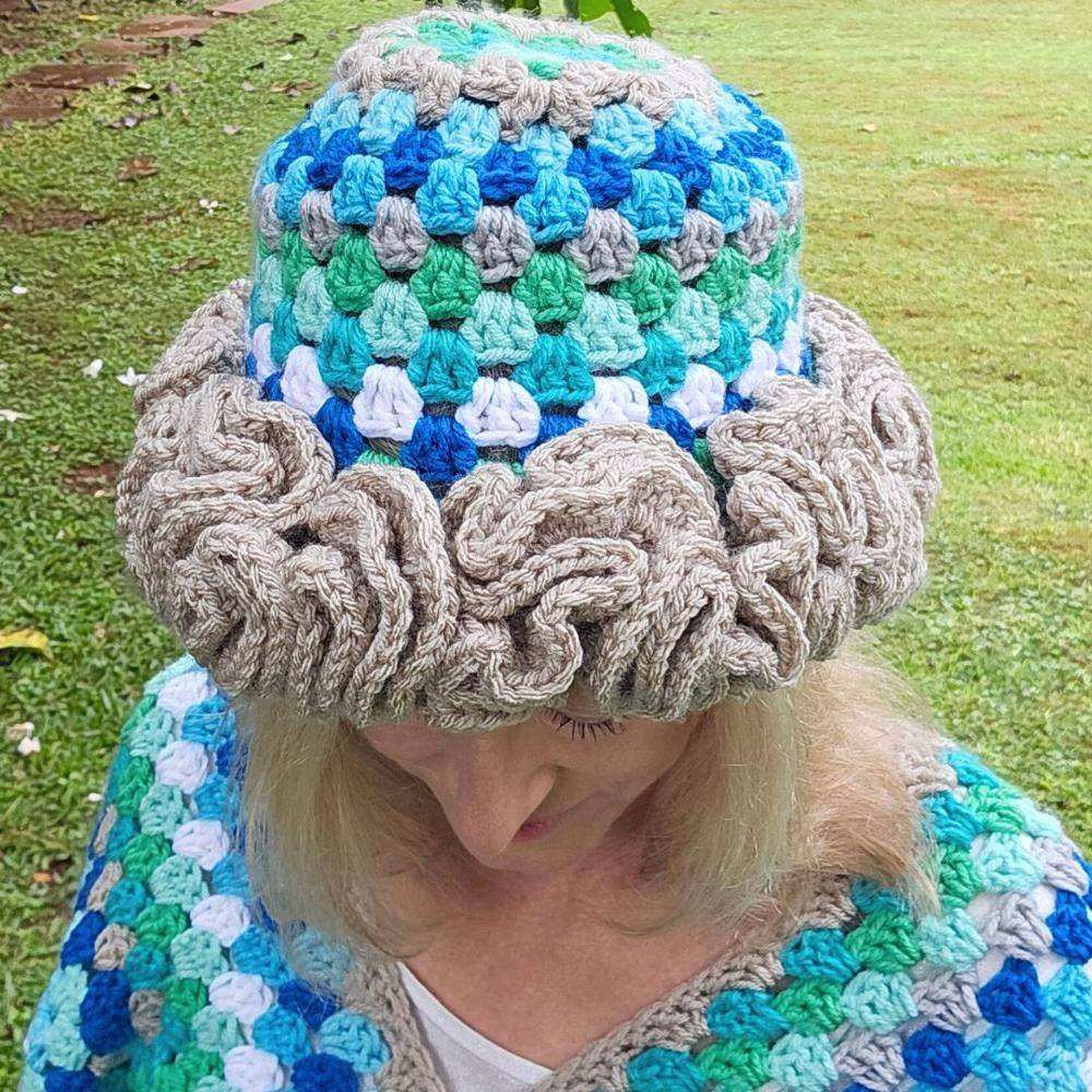 Granny Square Bucket Hat with Textured Brim