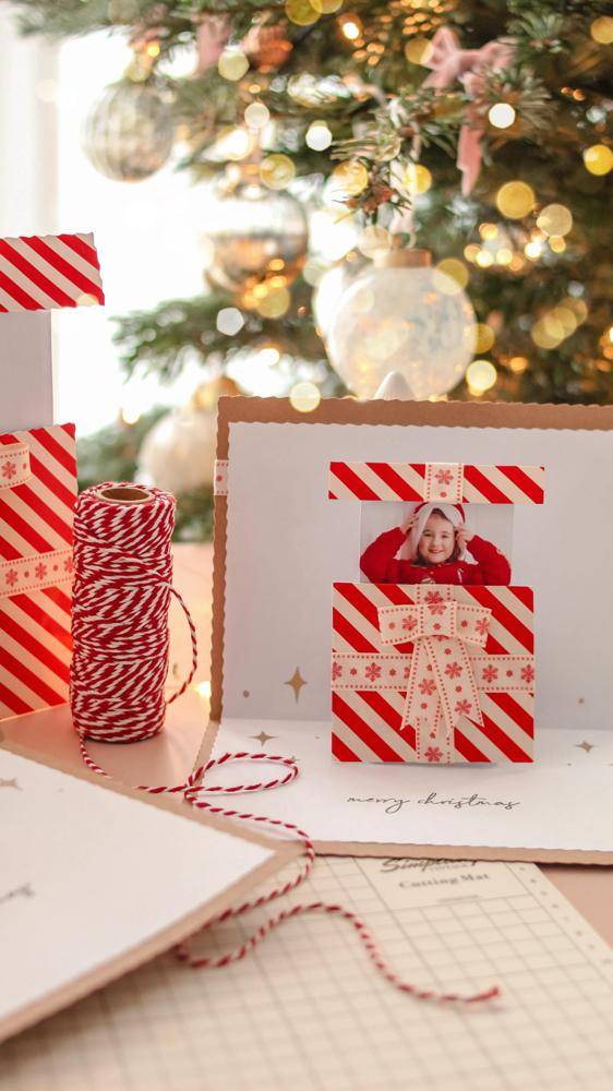 Pop-Up Gift Box Photo Christmas Card Craft
