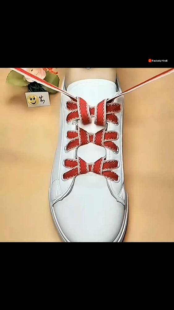 Red and White Bow Tie Shoelace Pattern