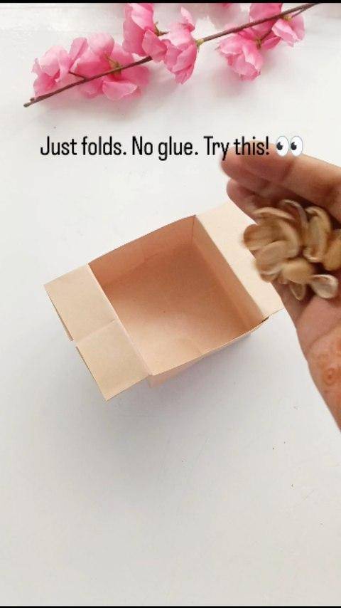 Simple Folded Paper Box Craft