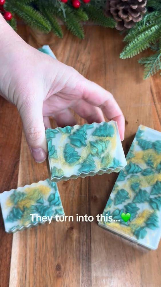 Sparkling Emerald Forest Melt and Pour Soap